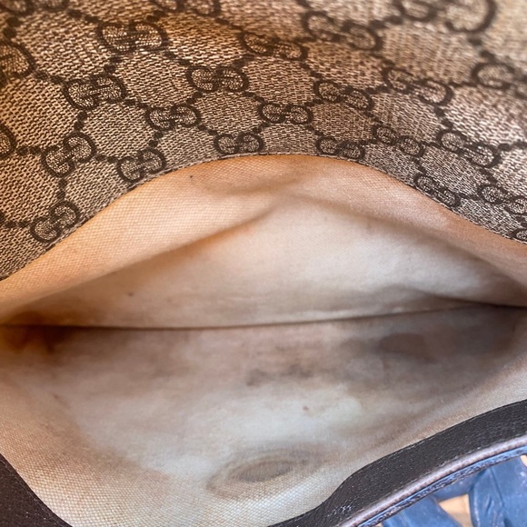 SOLD Gucci Supreme Neo Vintage Messenger Bag - Picture 15 of 16